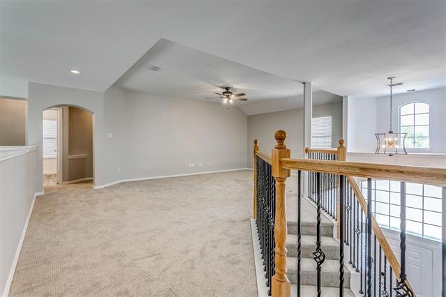 Building Photo - 817 Rushmore Dr