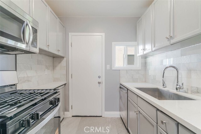 Building Photo - 1051 Western Ave