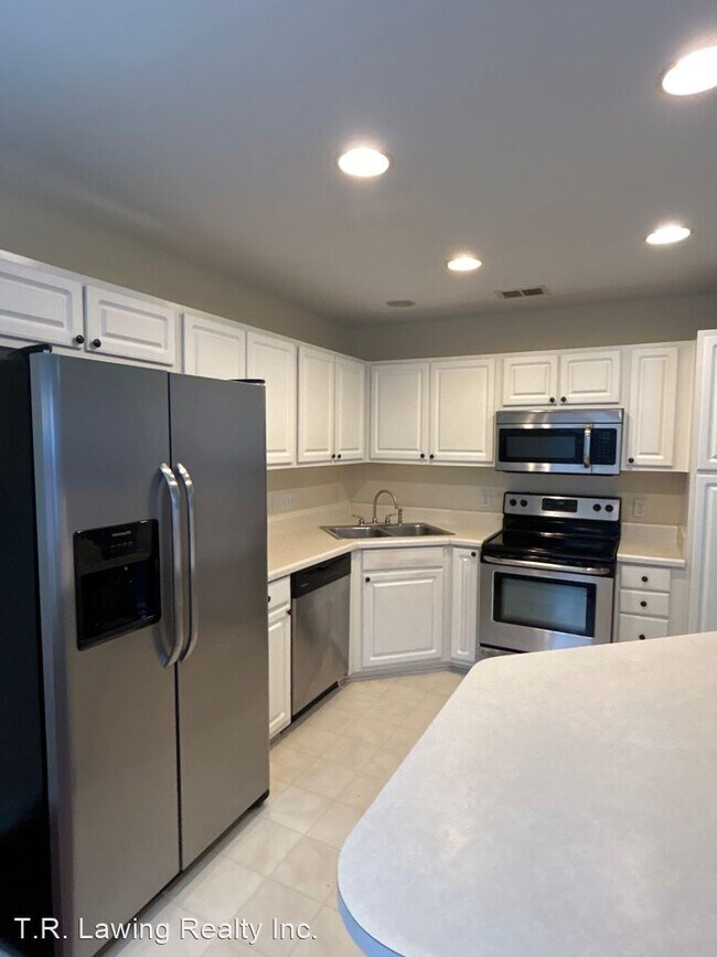 Building Photo - 2 br, 2.5 bath House - 10012 University Pa...