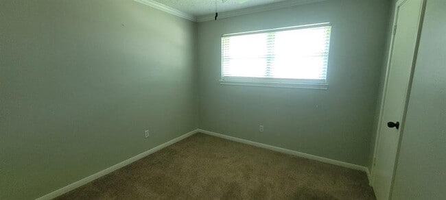 Building Photo - 1807 Sleepy Creek Way