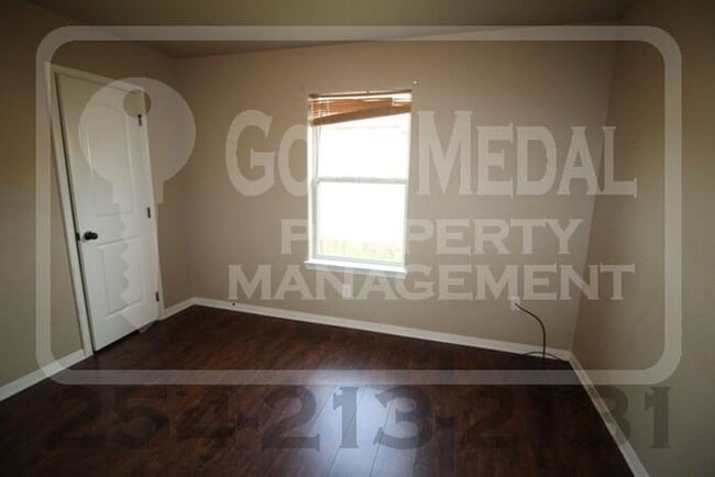 Building Photo - 1106 Grace Point Dr