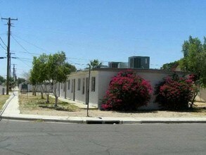 Building Photo - 5-Unit