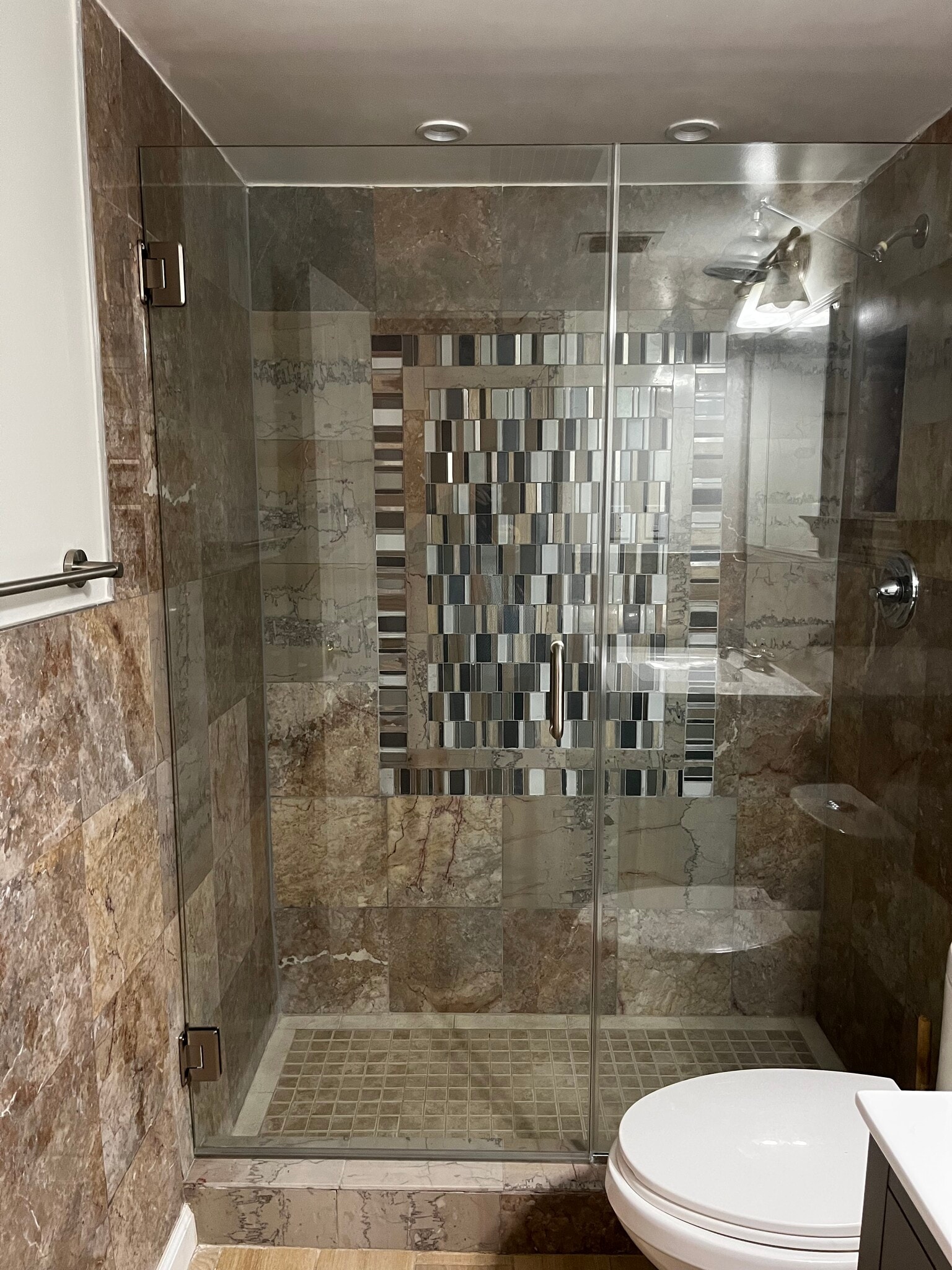 Renovated bathroom - 1224 S Peninsula Dr