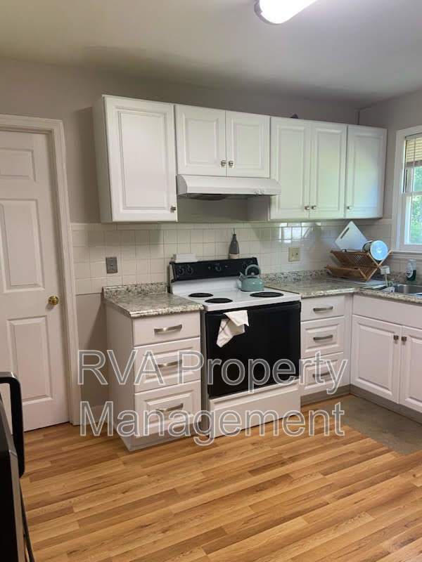 Building Photo - 5330 Jovern Dr