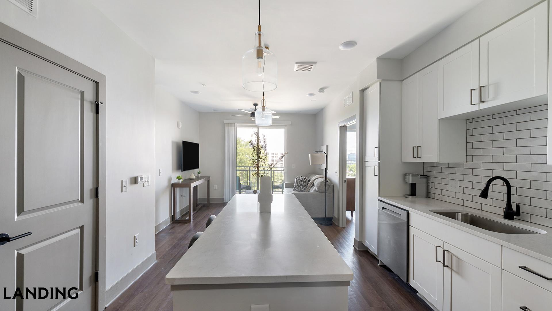 Building Photo - 1310 Hillside Ave