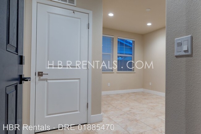 Building Photo - 1 br, 1 bath House - 1235 S Crawford Ct