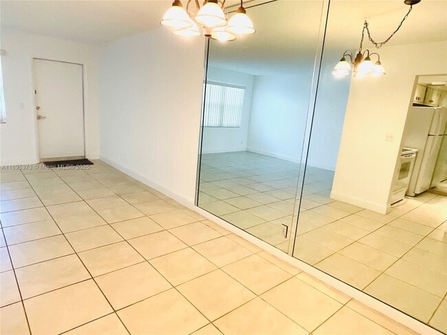 Building Photo - 419 Golden Isles Dr