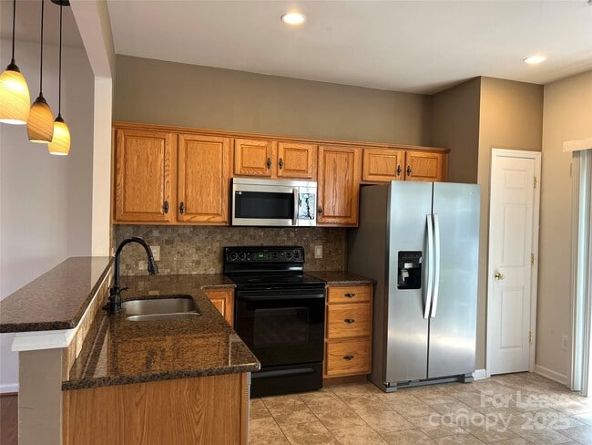 Building Photo - 15022 Northsprings Dr
