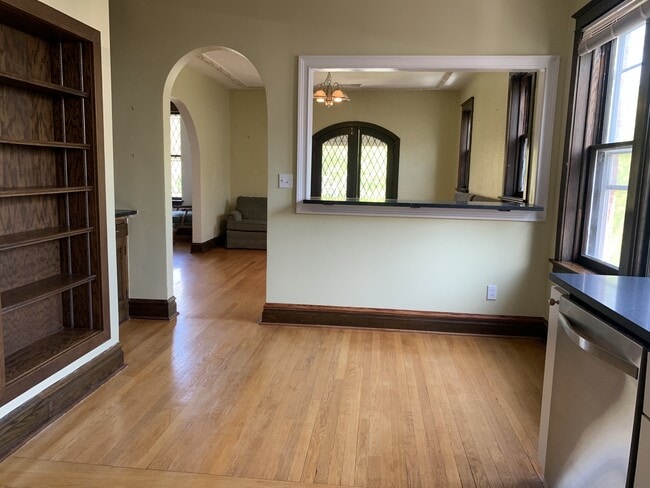 Building Photo - 7256 Pershing Ave