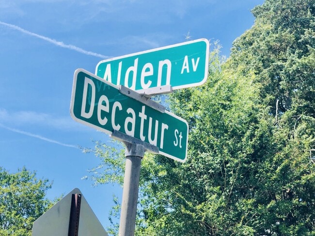 Building Photo - PORTSMOUTH TOWNHOME - 2 BED, 2 FULL BATH FOR RENT BY PMI VIRGINIA