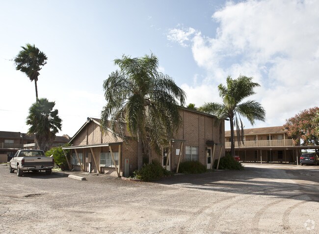 Primary Photo - Timbers Apartments
