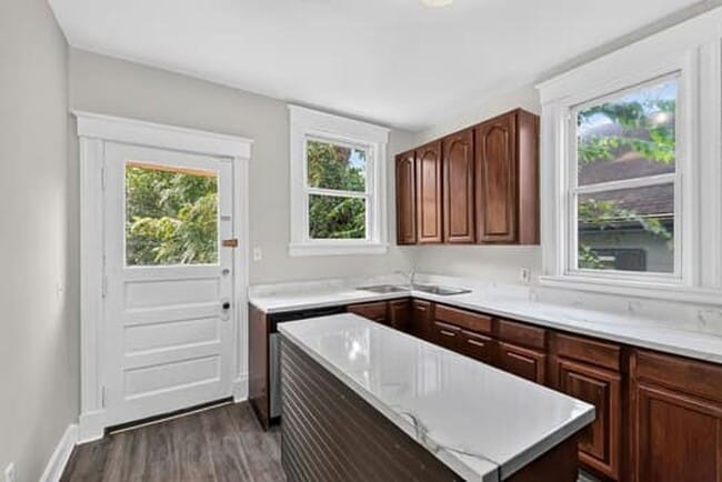 Building Photo - 3819 St Martins Pl