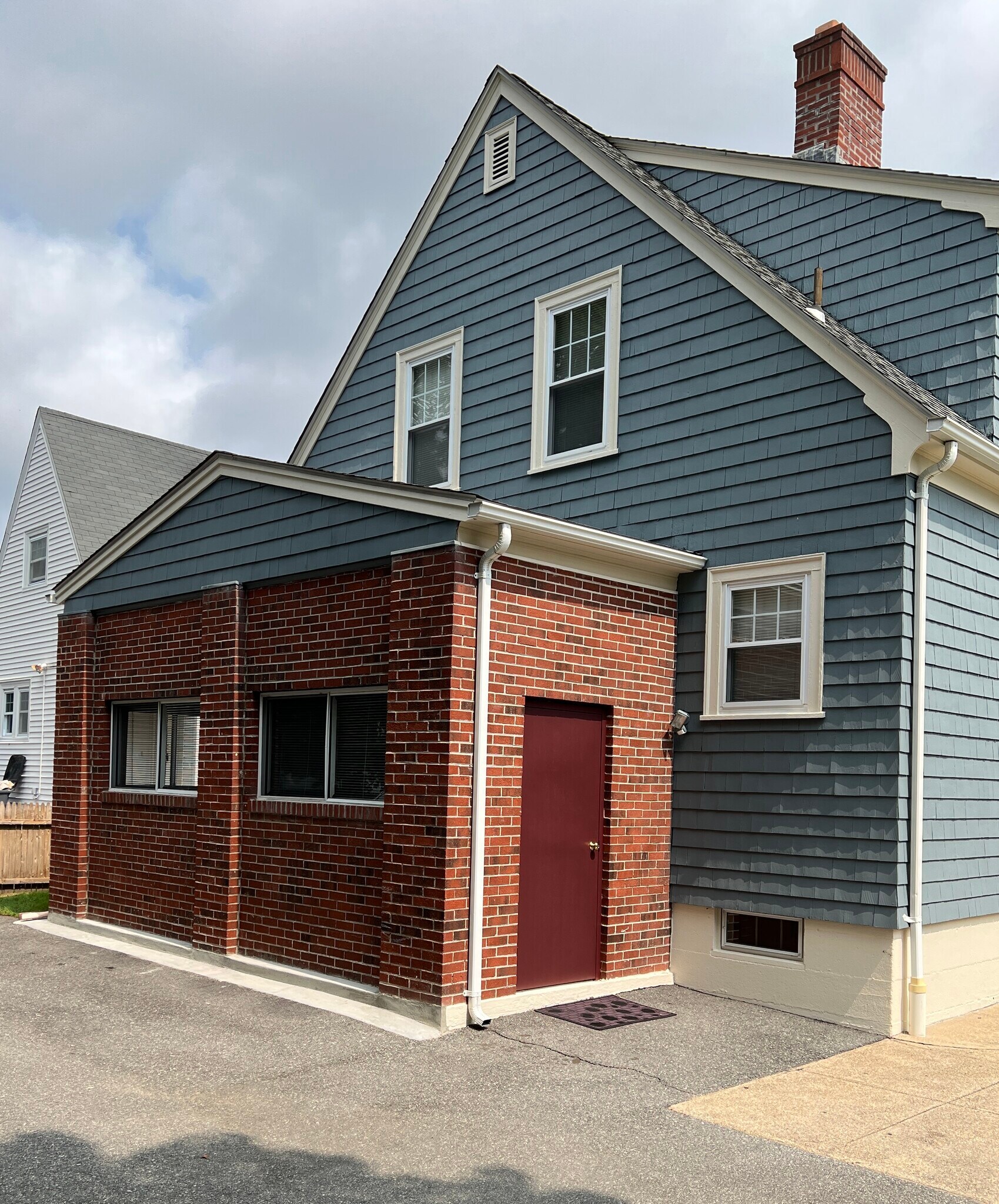 Building Photo - 1082 Smith St