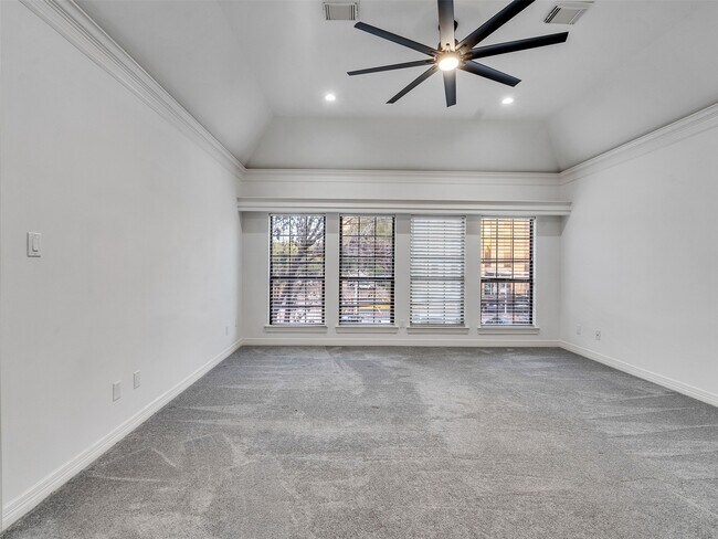 Building Photo - 2525 Nantucket Dr