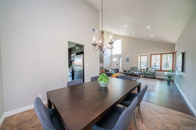 Building Photo - 27808 Sycamore Creek Dr