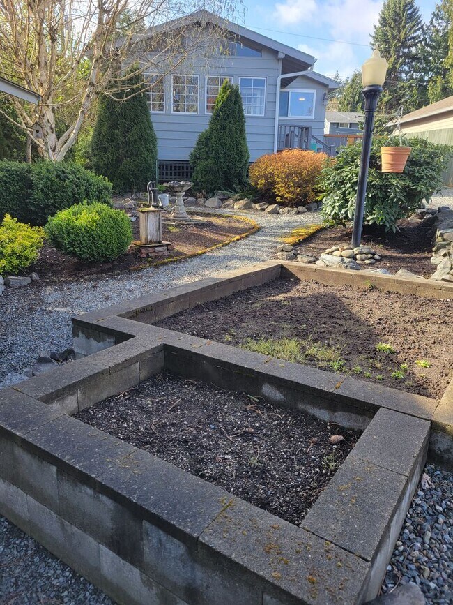 Building Photo - Out of this world home on Juniper Street in Milton