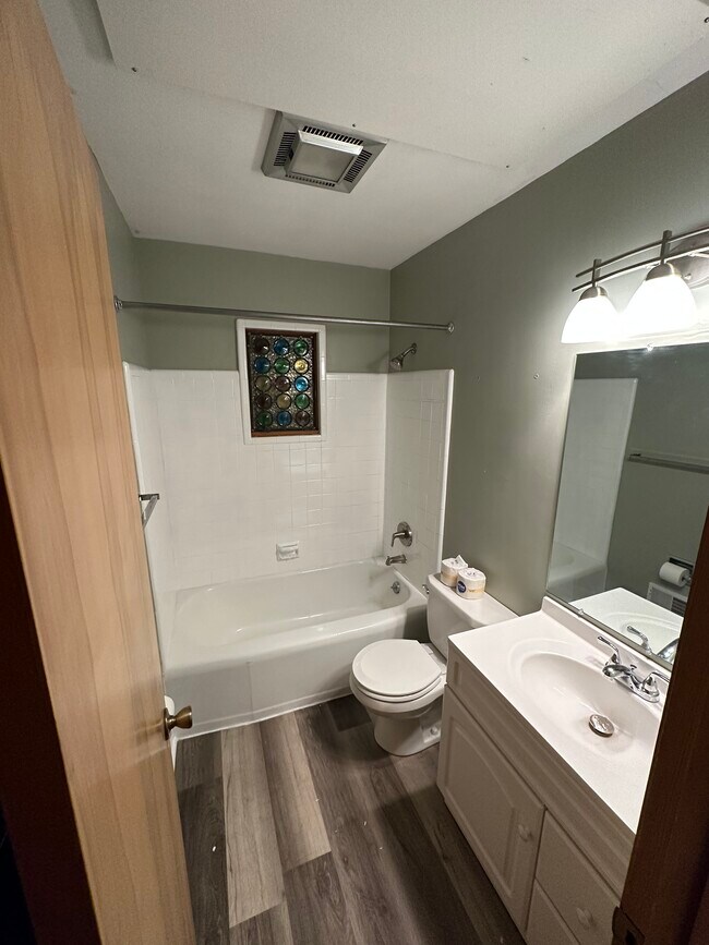 Building Photo - 1001 Virginia St