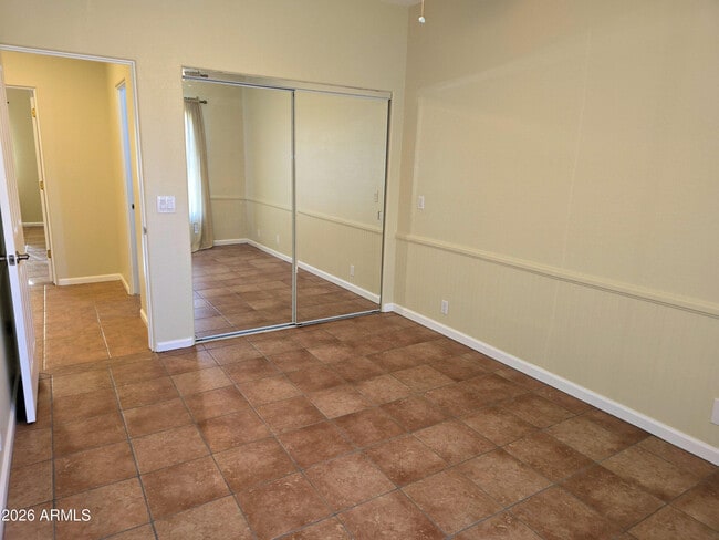 Building Photo - 600 E Desert Canyon Rd