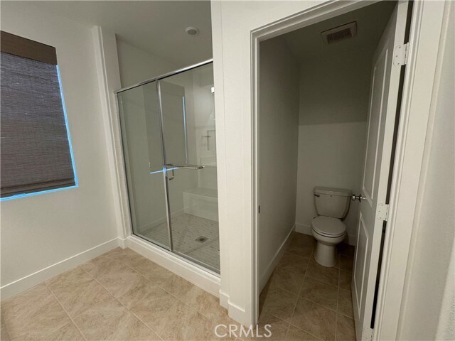 Building Photo - 228 Knot