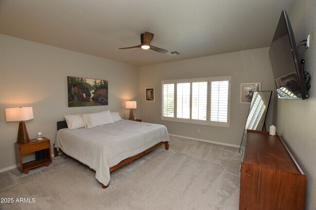 Building Photo - 44236 Adobe Cir