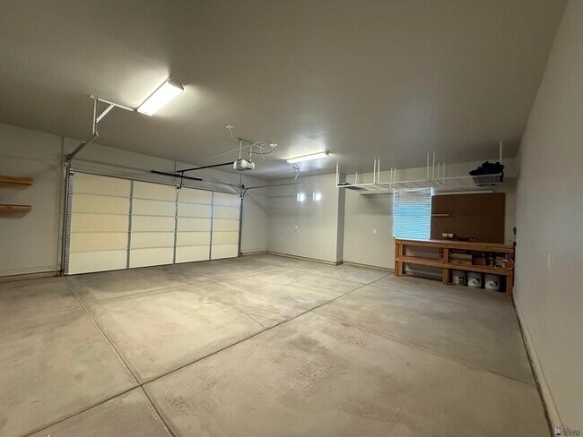 Building Photo - 8473 E 37th St