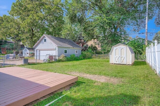 Building Photo - 837 Bidwell St