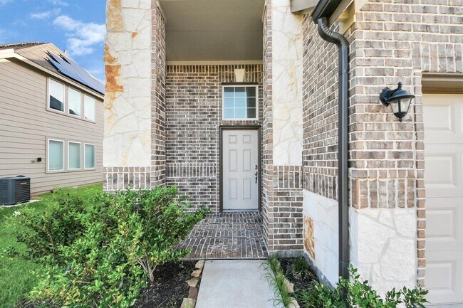 Building Photo - 6302 Prince Pl Dr