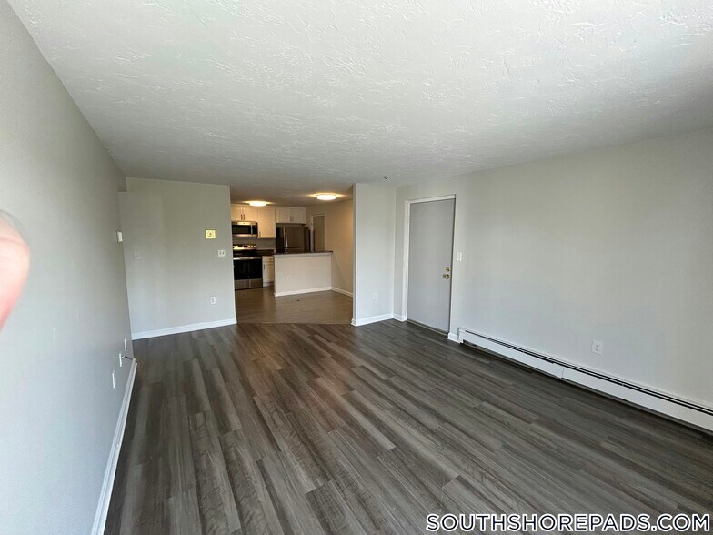 Building Photo - 38 Dean St.