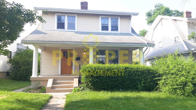 Building Photo - Amazing 3 bedroom / 1 bath house