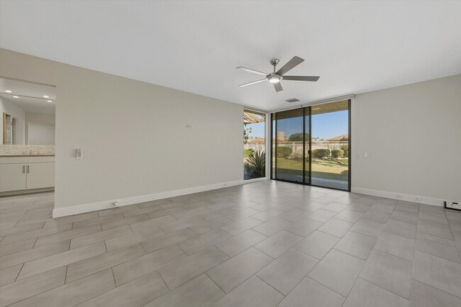 Building Photo - 47 Cornell Dr