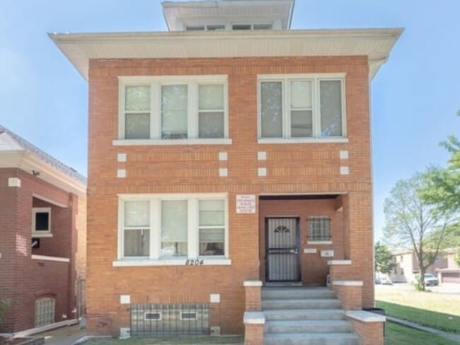 Primary Photo - 8204 S Marquette Ave