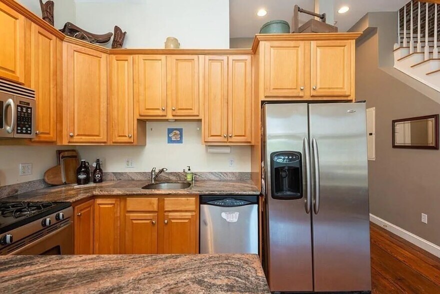 Building Photo - 141 Washington St