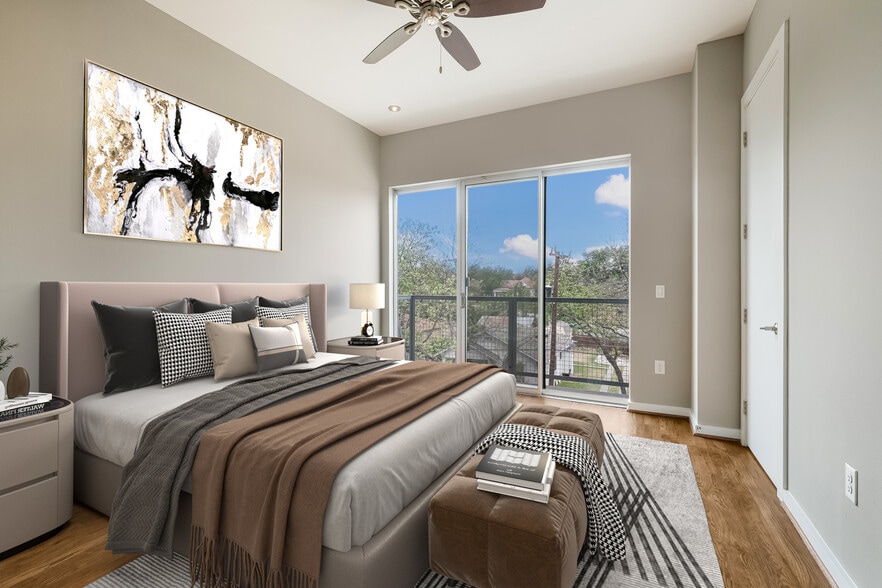 Master Bedroom - 1132 E Quincy St