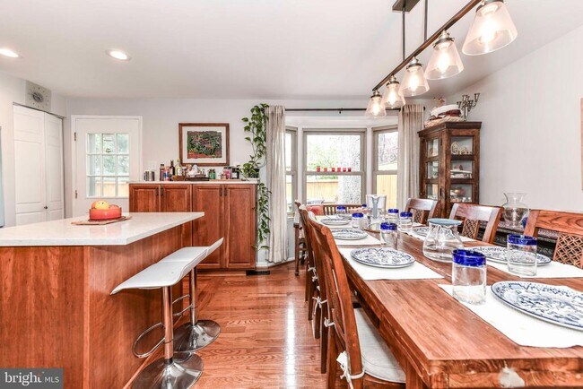 Building Photo - 261 Gundry Dr