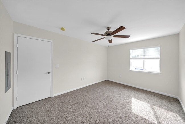 Building Photo - 12619 Ashford Meadow Dr