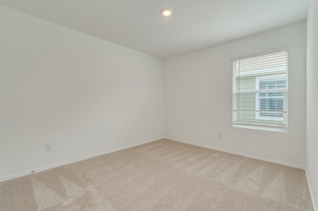 Building Photo - 7709 Lindheimer Ln