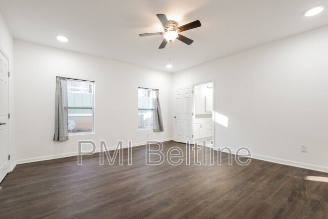 Building Photo - 1321 Bridges Ave SW