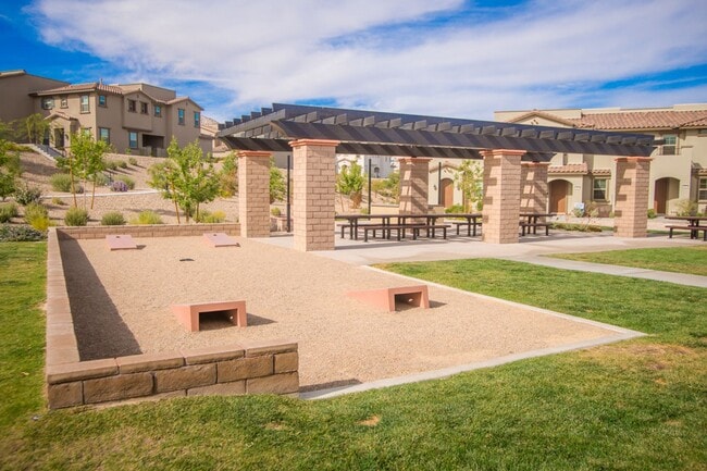 Building Photo - COMING SOON!! GorgeousTownhome in Summerlin