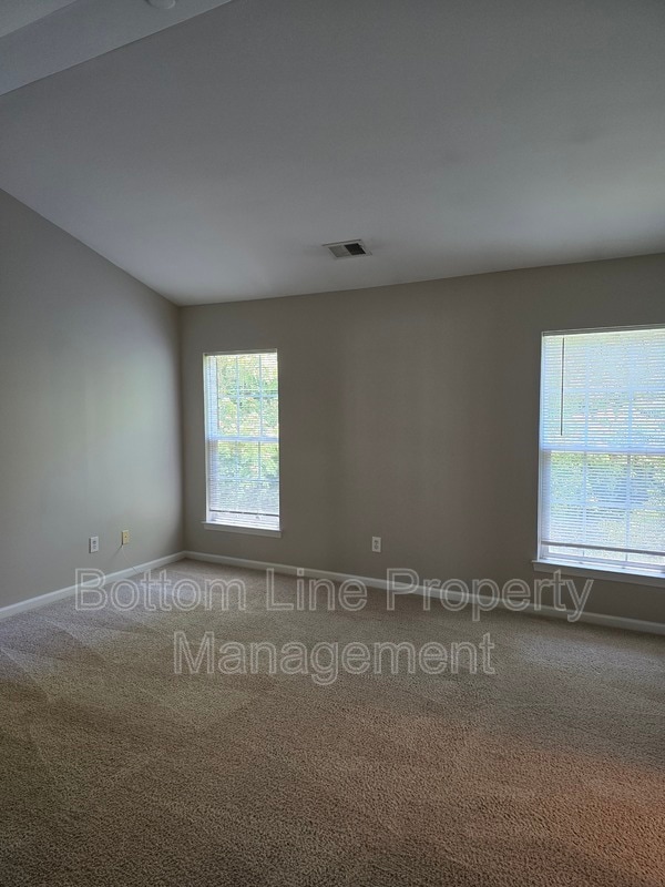 Building Photo - 8630 Carolina Lily Ln