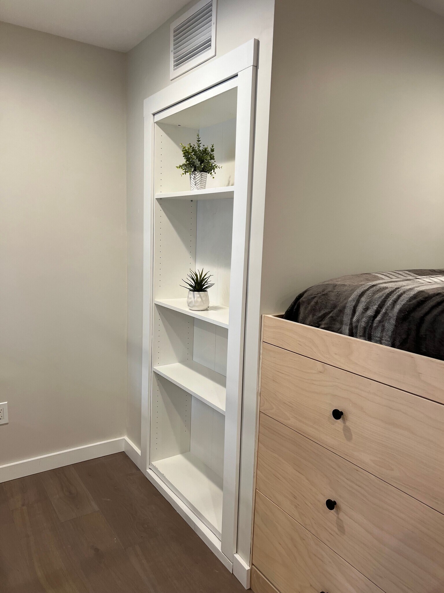 Building Photo - 177 Butternut St