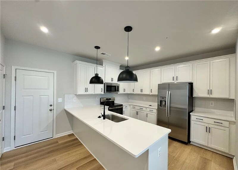 Building Photo - 9006 Thomas Mill Dr