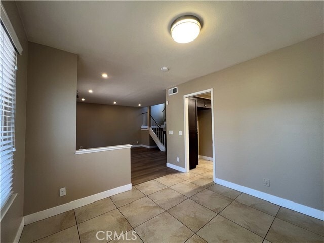 Building Photo - 9814 Ladera Ct