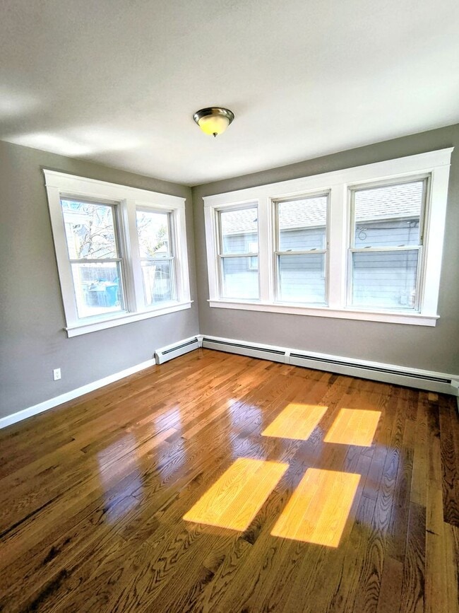Building Photo - *****Cranston/Eden Park – Four Bed Duplex - $3,295*****