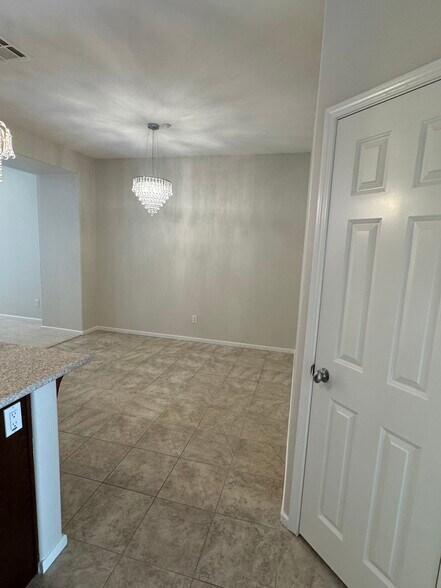 Building Photo - 7860 Via Belfiore