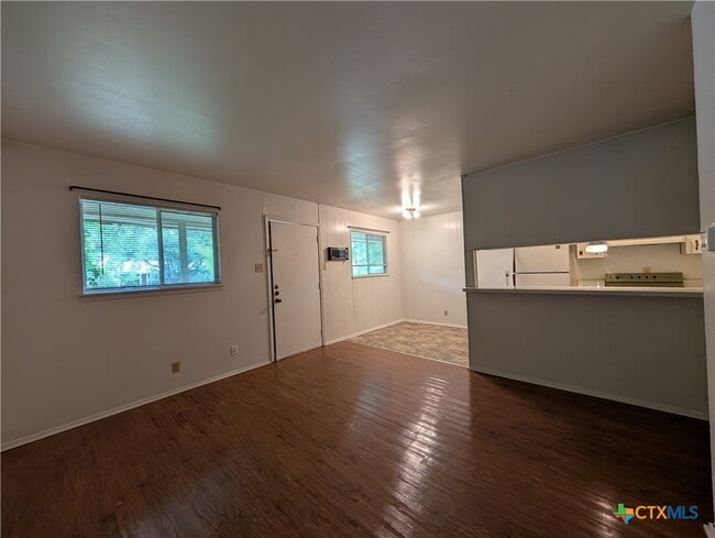 Building Photo - 165 Richter Ln