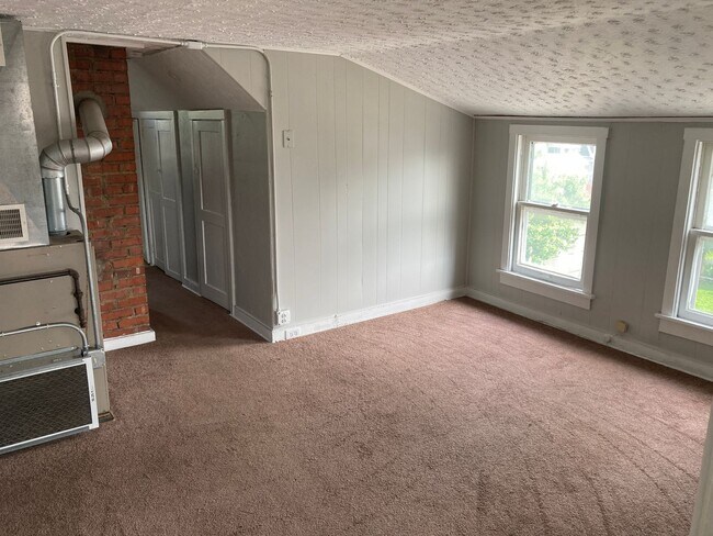 Building Photo - 2171 Olive Ave