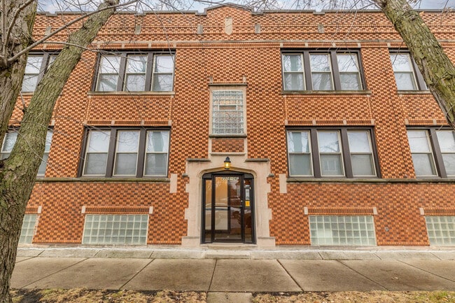 Building Photo - 6758 S Campbell Ave