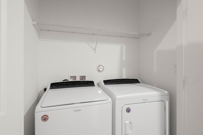 Building Photo - 8813 Via Mar Rosso