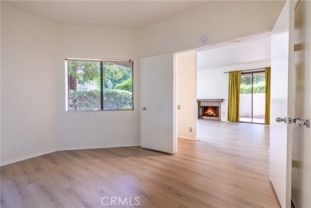 Building Photo - 5744 E Creekside Ave