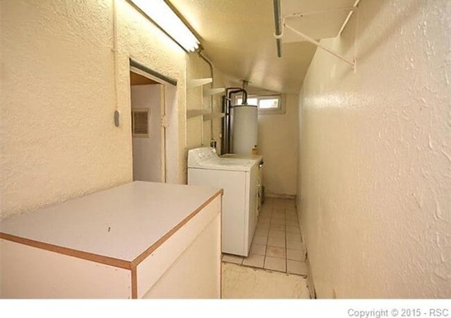 Building Photo - Private Oasis Near Downtown CS!!